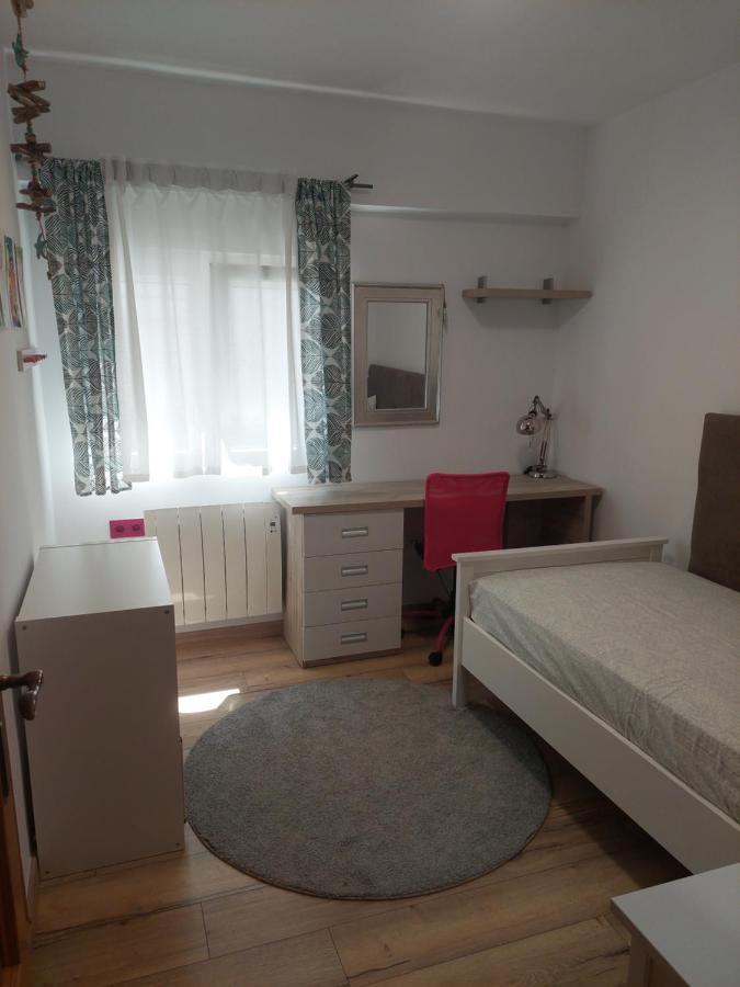 אלאקאס Family Apartment Andrea מראה חיצוני תמונה